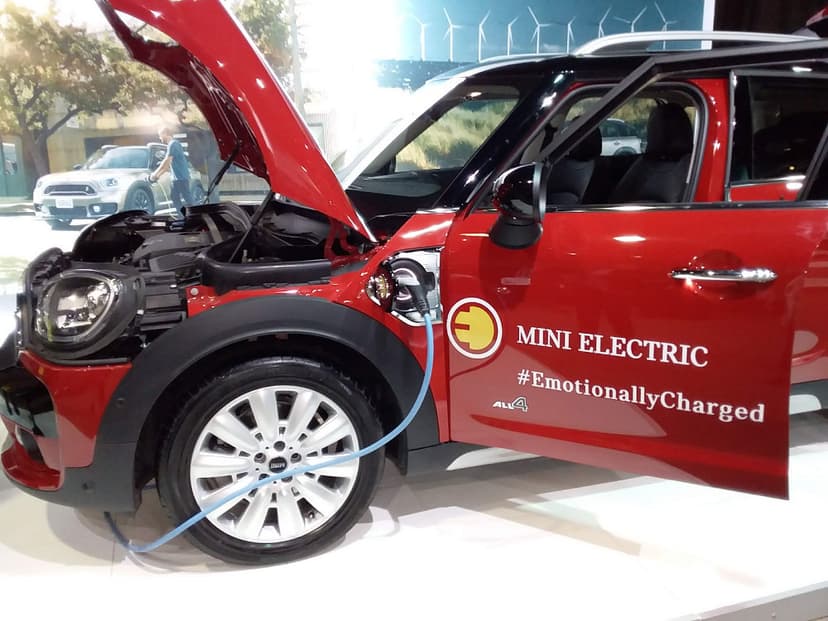 MINI Electric at the the FIA Mobility Conference in Uruguay. Photo by: Cecilia Demartini.