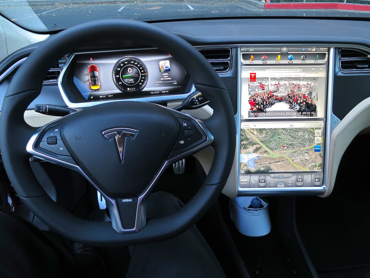 Tesla (TSLA) Q4 Earnings Call Will Hinge On Volume Guidance: 9% Up At Session Start Today