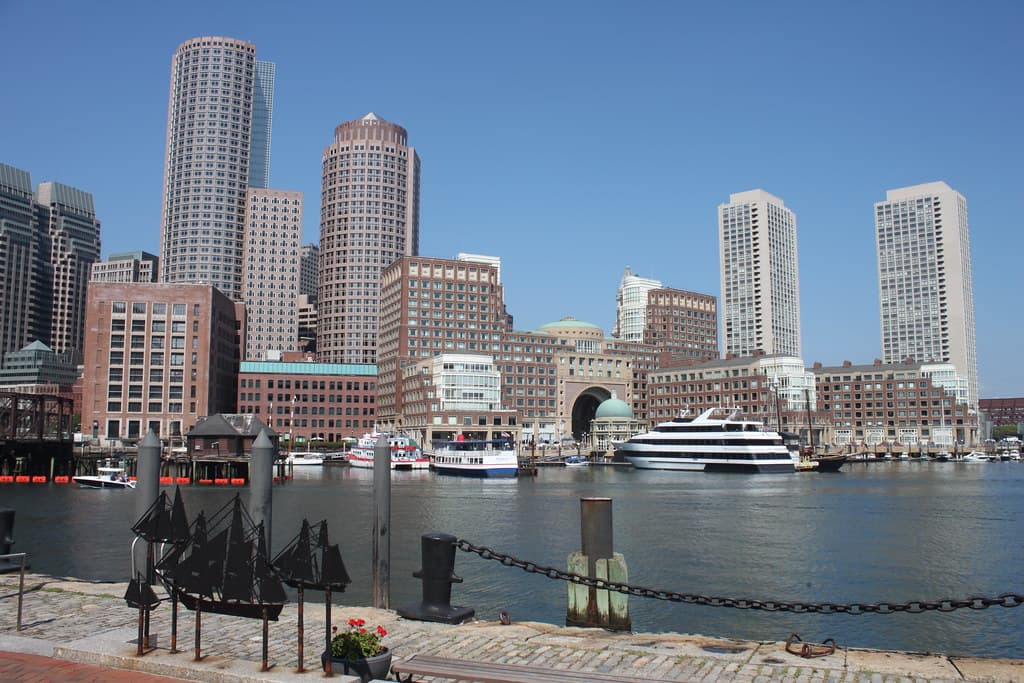 Fastenal Company And 3 Other Stocks Have Very High Payout Ratio