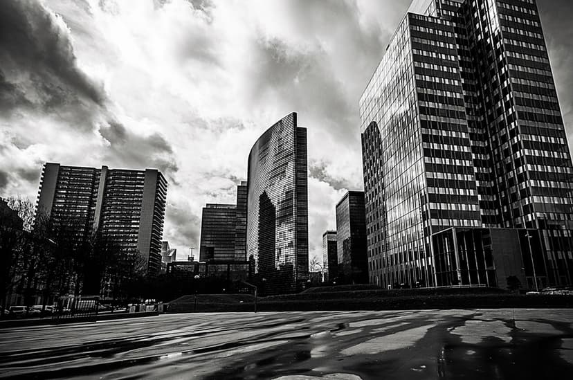 USD/JPY Bearish Momentum With A 2% Fall In The Last 10 Sessions