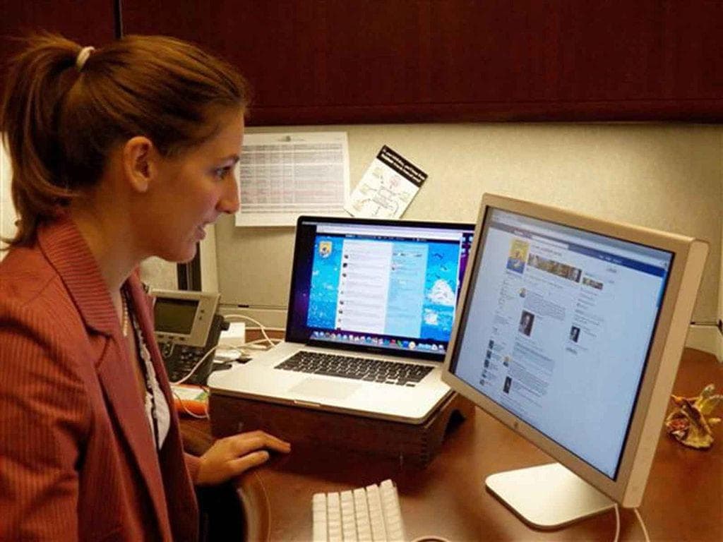 Girl on the Internet using social media. Photo by: Walton LaVonda, U.S. Fish and Wildlife Service.